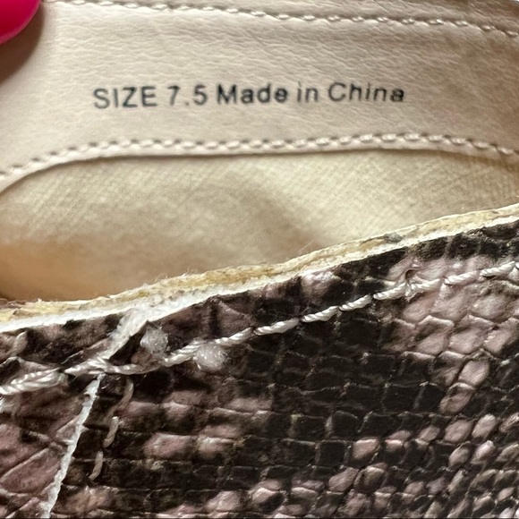 Dolce Vita Roya Raven snake skin python mule size 7.5 slip on - Picture 10 of 10